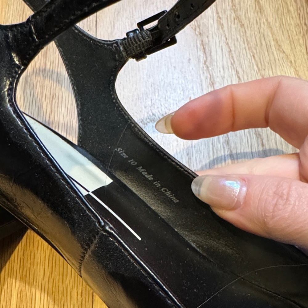 Dolce Vita Black Slingback Heels, Size 10 - Picture 4 of 6